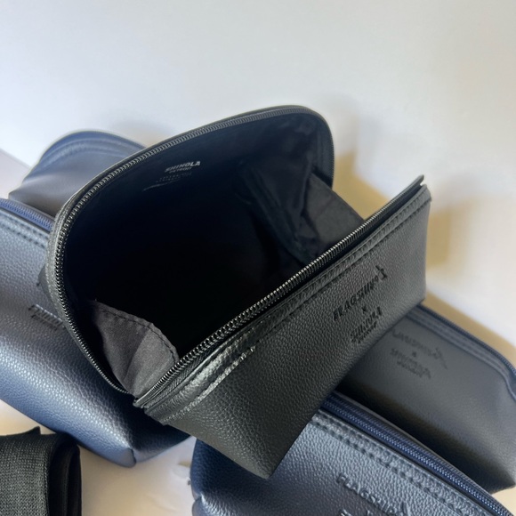 AIRLINE BUSINESS CLASS Amenities Kit. - Picture 2 of 7